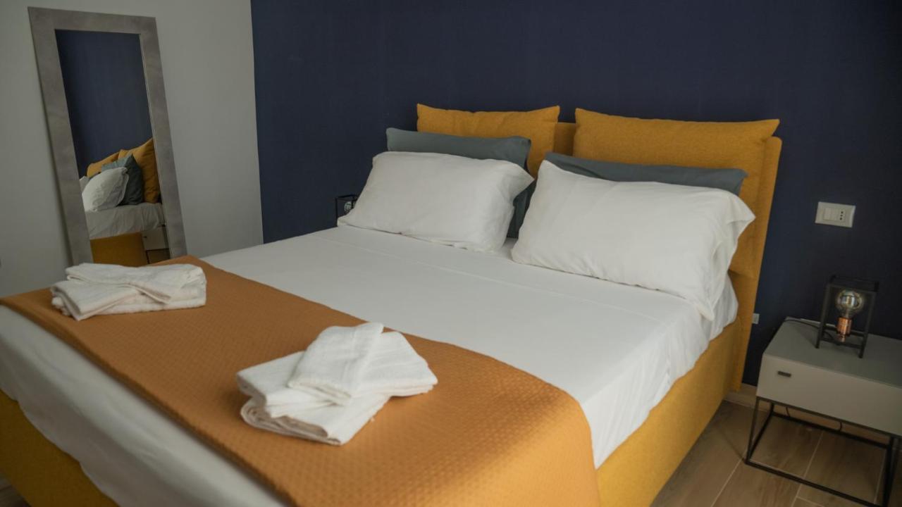Urban Loft Napoli Apartment ภายนอก รูปภาพ